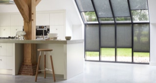 plisségordijn erkerraam